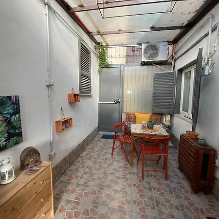 R&f A 50mt Dalla Metro Apartment